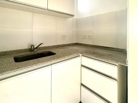 Dpto 2 amb, 1er piso por escalera con terraza - Temperley