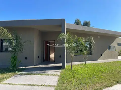 Venta Casa en Malibu 3 Dormitorios Canning 100