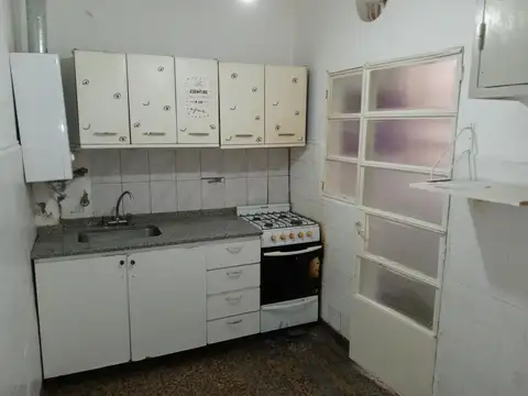 Pres Julio Argentino Roca 1156 , Piso 1