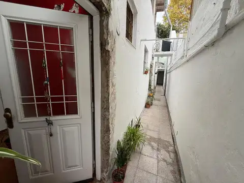 Depto Tipo Casa en Venta 50 años