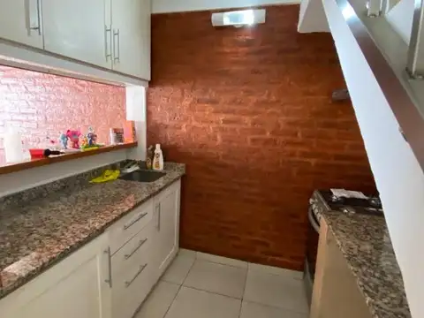 Casa en Alquiler en Villa Sarmiento, $ 700.000