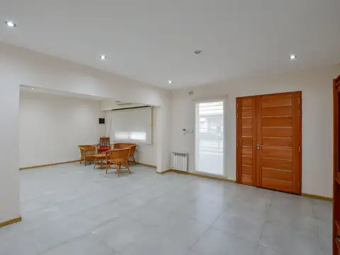 CASA EN VENTA LA PLATA CON QUINCHO