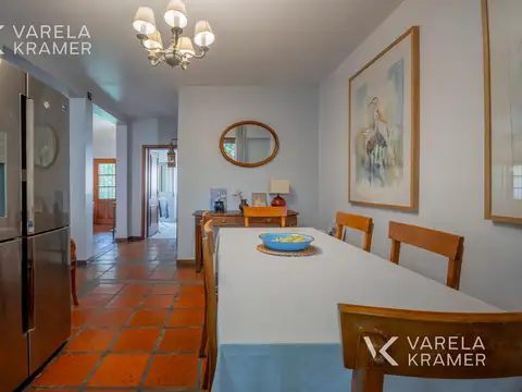 Casa 6 ambientes con 3 baños