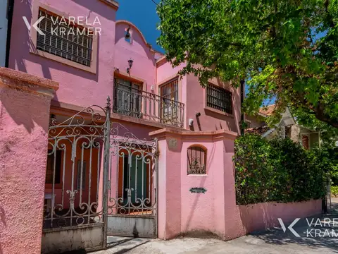 Casa en Venta con 1 cochera