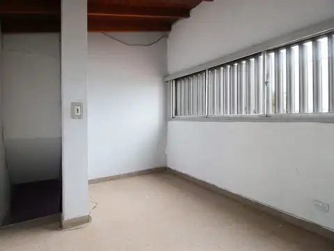 VENTA LOCAL, CASA Y GALPON, LOMAS DE ZAMORA