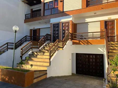 Departamento en Venta con 8 cochera