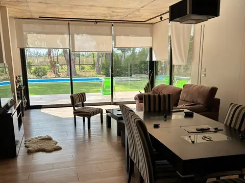 Casa en Alquiler en Grand Bell, USD 2.435