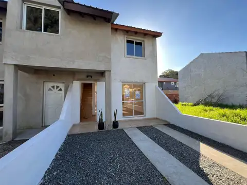 Venta duplex 3 ambientes - Barrio San Rafael - Grand Bourg