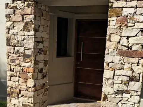 Casa en Venta en El Challao, USD 165.000