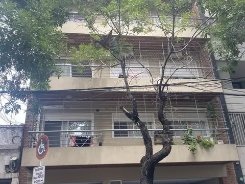 EXCELENTE DEPARTAMENTO 2 AMBIENTES MUY LUMINOSO IMOECABLE