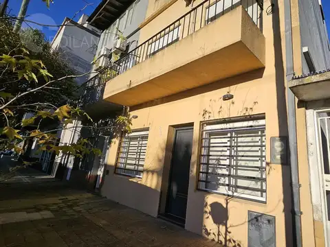 Depto Tipo Casa Monoambiente con 2 baños