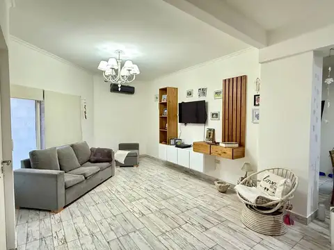 Depto Tipo Casa en Venta en Banfield, USD 85.000