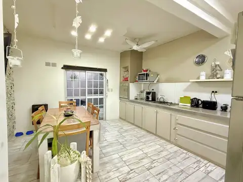 Depto Tipo Casa en Venta de 3 ambientes