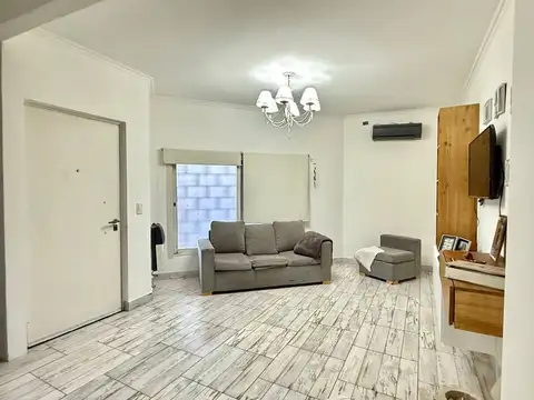 Depto Tipo Casa en Venta 45 años