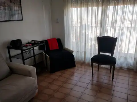 Departamento en Alquiler en Monserrat, $ 930.000