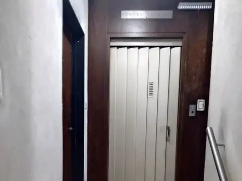 Maipú 1200, Piso 2