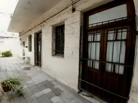 Depto Tipo Casa en Venta al Este