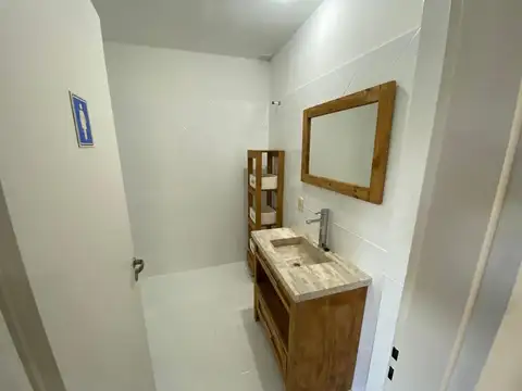 Oficina Monoambiente con 2 baños