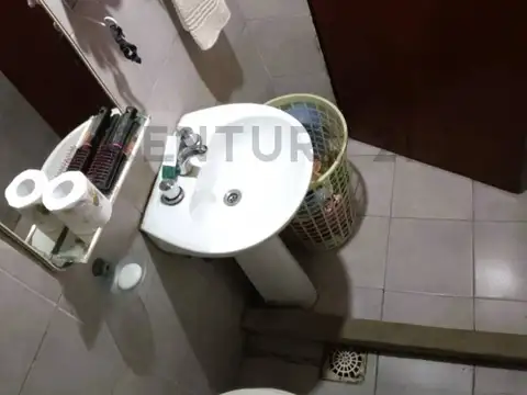 Casa 2 ambientes con 1 baño