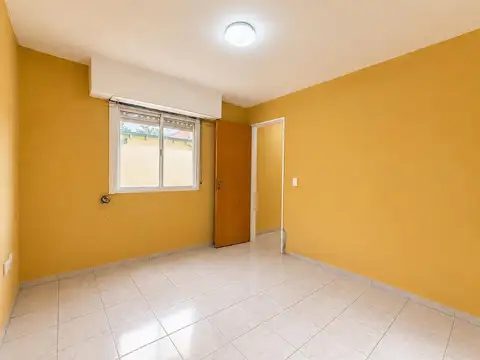 Depto Tipo Casa 2 ambientes con 1 baño