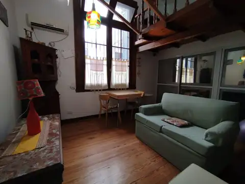Depto Tipo Casa 2 ambientes con 1 baño
