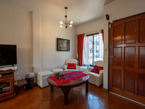 Casa en Venta en Villa del Parque, USD 350.000