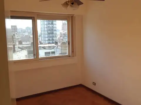 TRES AMBIENTES  AL FRENTE CON BALCON ,LUMINOSO ,VISTA PANORAMICA  SIN MASCOTAS