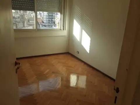 Panama 900, Piso 12