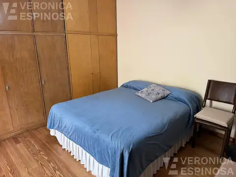 Casa en Venta con 4 cocheras