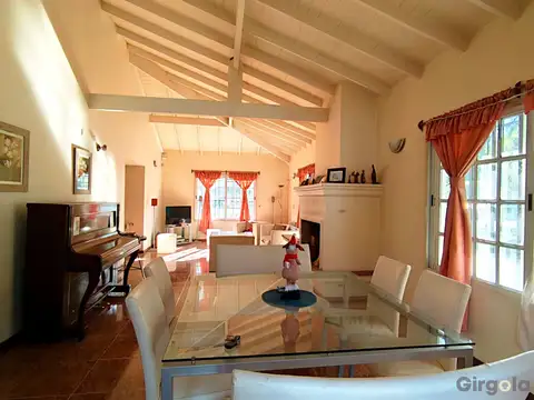 Casa en Venta de 5 dormitorios