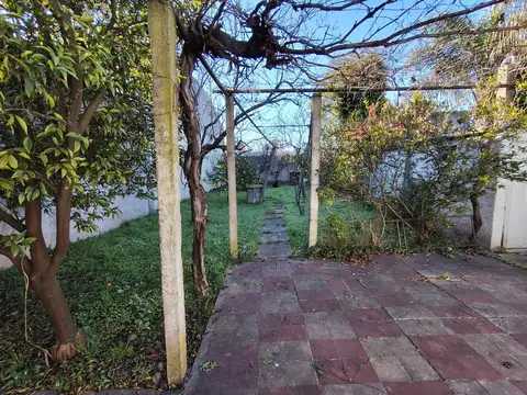 Terreno en Venta en Castelar Norte, USD 199.000