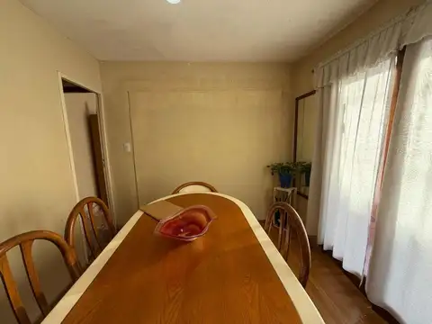 CASA 4 AMBIENTES COCHERA JARDIN PILETA ITUZAINGO