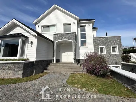 Casa en Venta de 4 dormitorios