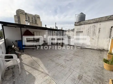 Depto Tipo Casa en Venta con 1 cocheras