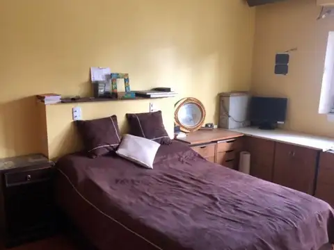 Depto Tipo Casa 5 ambientes con 1 baño