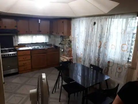 Casa en Venta en Villa Luzuriaga, USD 210.000