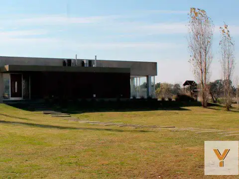 Terreno en Venta en El Cazal, USD 44.000