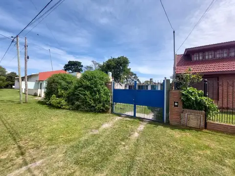 Venta Chalet con departamento al fondo - 4 ambientes - El martillo - Mar del plata