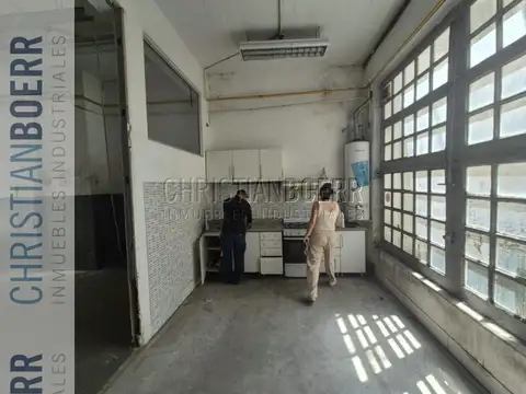 Galpon en Alquiler en Parque Patricios, USD 3.250