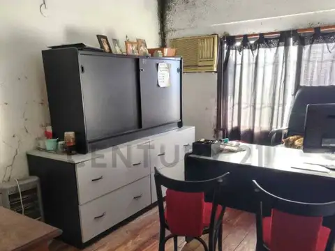 Blva. Buenos Aires 1500, Piso 0