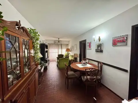 General Justo José de Urquiza 100