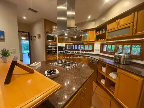 Casa en Venta de 5 dormitorios