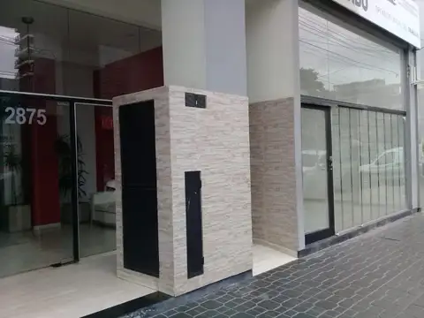 Local 100m2 de 5m x 16m Doble altura