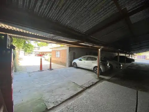 Excelentes DOS galpones con oficinas en Pilar centro