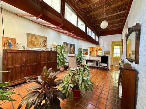 Casa en Venta San Andres 3 ambientes Jardín