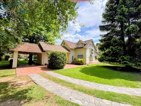 2 CASAS DE 4 Y 2 AMBIENTES EN VENTA EN TORTUGUITAS Z/ RESIDENCIAL - PILETA, QUINCHO Y AMPLIO JARDIN