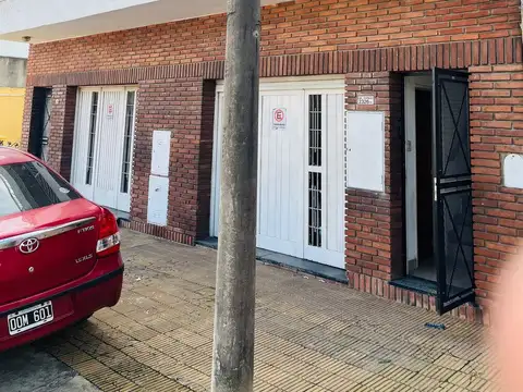 VENTA CASA Y DEPARTAMENTO EN VILLA CELINA