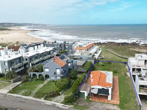 Terreno al Mar con Casa, La Barra Punta del Este 100