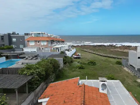 Terreno al Mar con Casa, La Barra Punta del Este 100