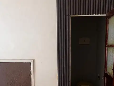 Local en Alquiler en Remedios de Escalada, $ 400.000